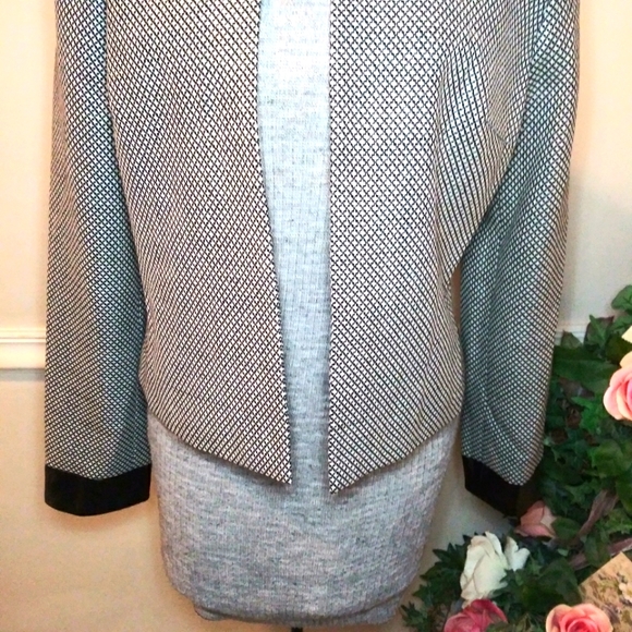 Vintage Neiman Marcus Black/Ivory Cropped Wool Jacket With Genuine Leather Trim - Picture 3 of 16